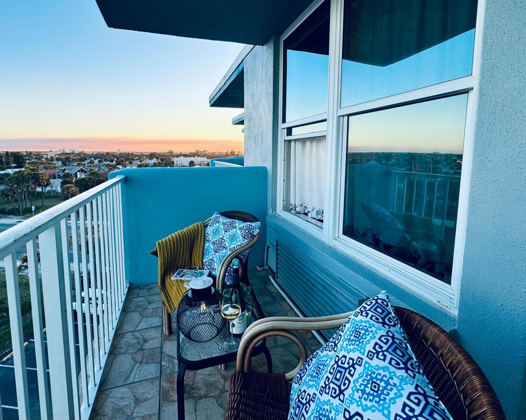 代托纳海滩Open For 2025 Speedweeks Daytona 500 - Beachfront Studio - Private Balcony With Ocean View - Pool - Hot Tub - Tiki Bar - Sauna公寓式酒店 外观 照片